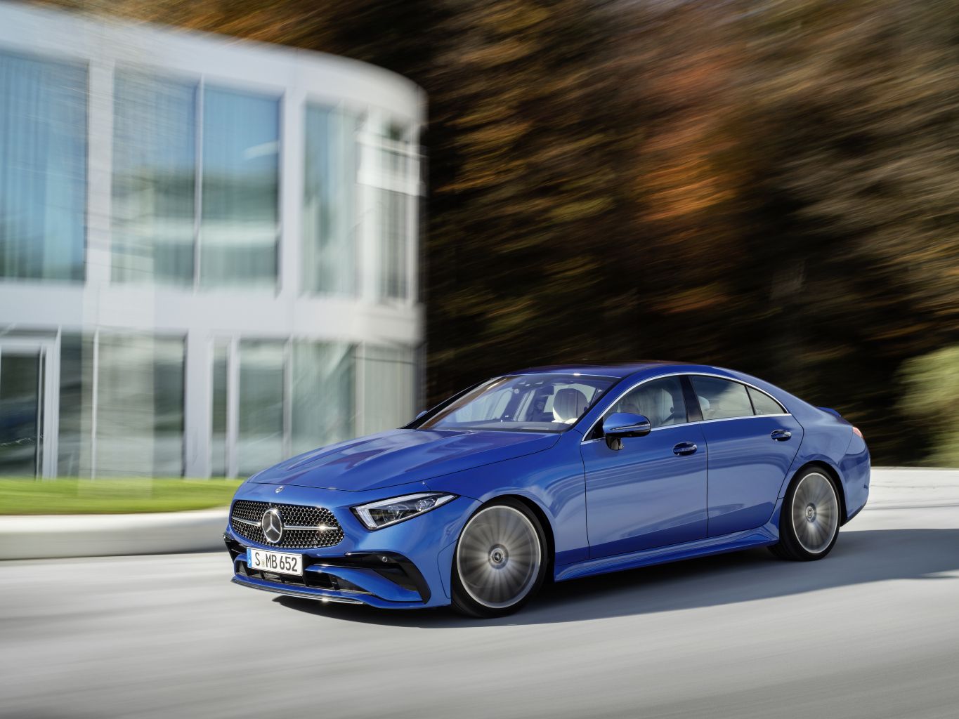 Elegantes Coupé mit vier Türen: Mercedes-Benz aktualisiert den CLS -   Magazin
