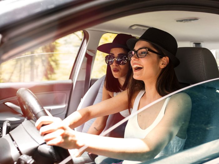 Auto Leasing - Autoversicherung: Besonderheiten für junge Fahrer