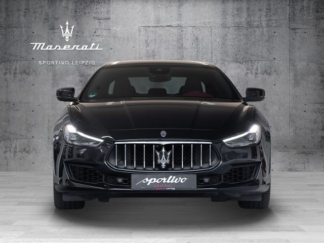 Maserati Ghibli SQ4 Sondermodell 'one of 200'