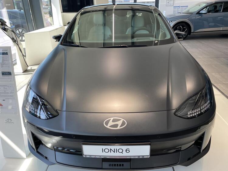 Hyundai IONIQ 6 77,4kWh 2WD UNIQ Panoramadach digitale Außenspiegel