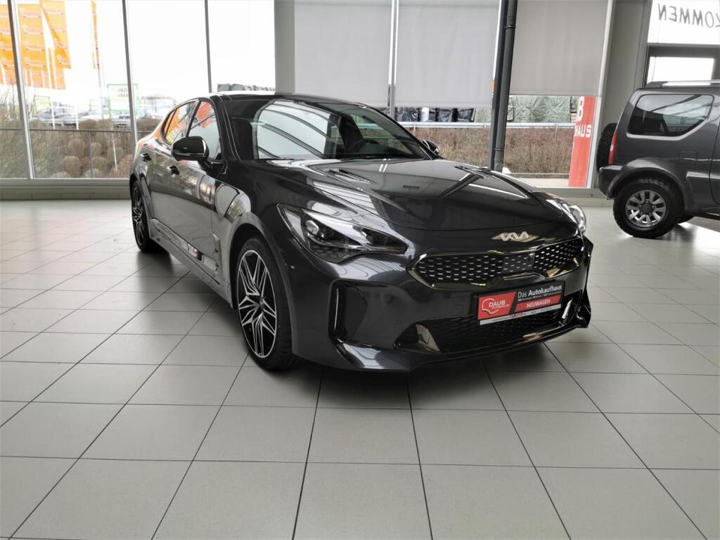 Kia Stinger 3.3T AWD AT8 GT + Glasdach + Lederpacket 