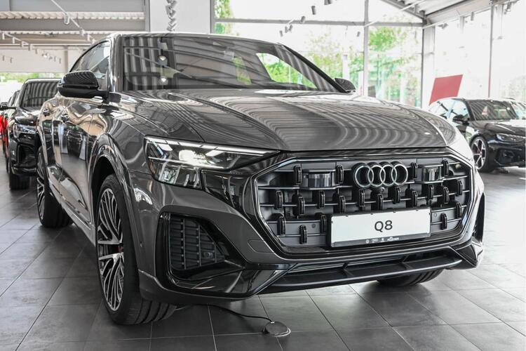 Audi Q8 50 TDI quattro S line !Sofort Verfügbar!