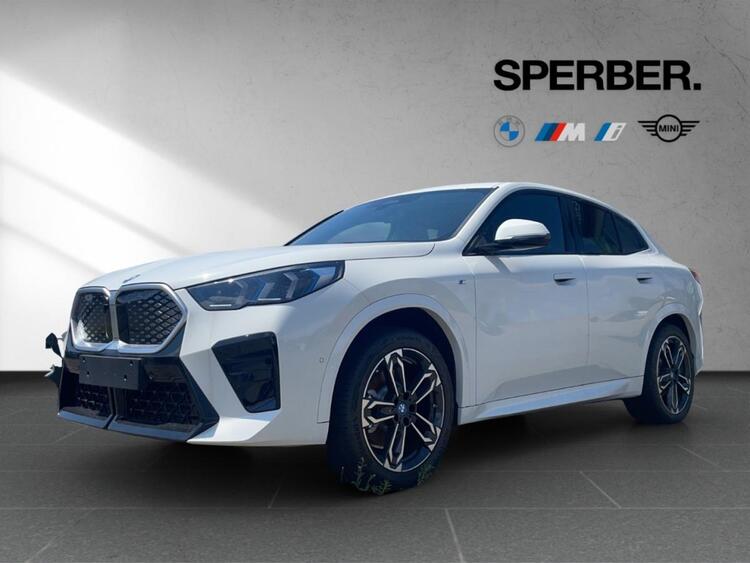 BMW iX2 xDr.30 M-Sport,Premium-Pkt.,AHK,Harm&Kardon,Driv.Ass.Plus.,uvm.