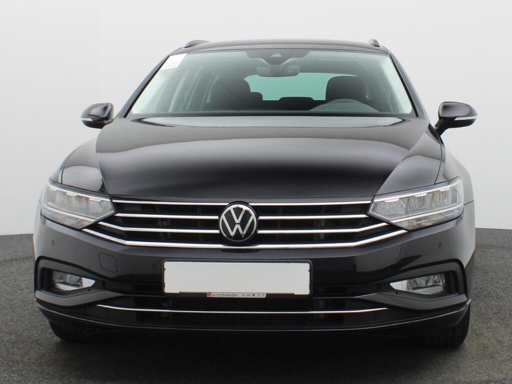Volkswagen Passat für 357,00 € brutto leasen