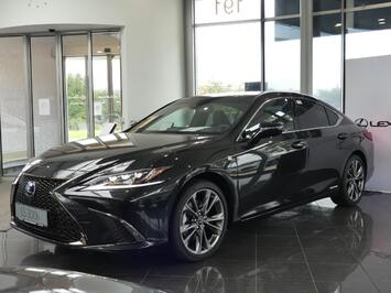 Lexus ES 300 Hybrid F-Sport mit Mark Levinson Audiosystem und HUD *Sonderaktion Inventurabverkauf!*