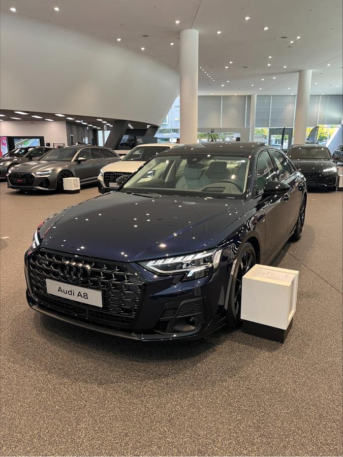 Audi A8 55 TFSI quattro tiptronic Individual Nachtblau Perleffekt, Zulassung muss bis zum 31.12.24 erfolgen!