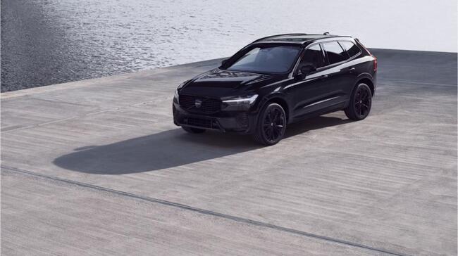 Volvo XC60 B5 Benzin AWD Plus Black Edition *Gewerbe-Angebot* - Bild 1