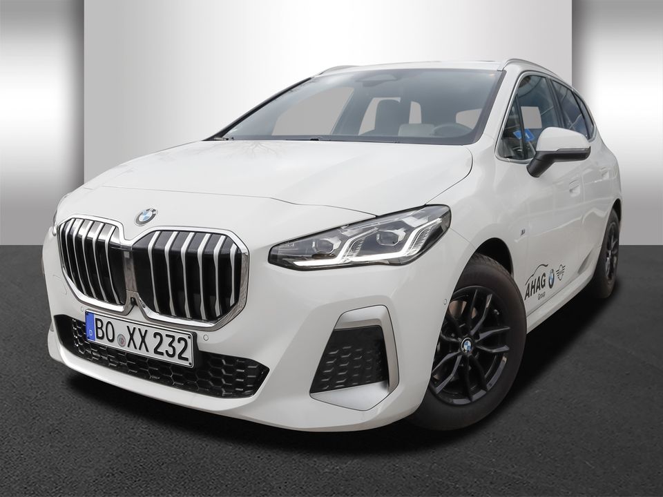 BMW 218i i Active Tourer | M Sportpaket | Innovationspaket | AHK | Sofort verfügbar !!