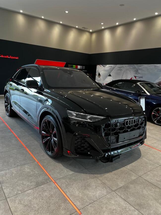 Audi SQ8 +HD-Matrix-Licht+AHK+Glasdach+22-Zoll - Bild 1