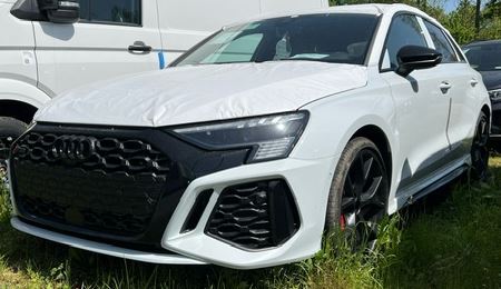 Audi RS3 RS 3 Sportback S tronic Lagerwagen !!!