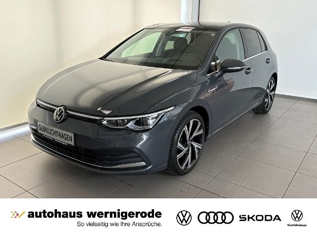 Volkswagen Golf VIII 2.0 TSI DSG Style *Pano*AHK*Sthz.