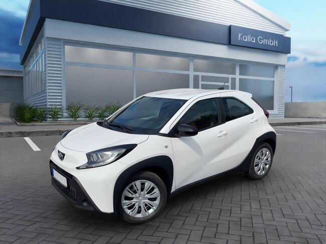 Toyota Aygo X Business - Schaltung - MEDIZINISCH-SOZIALE BERUFE - Bild 1