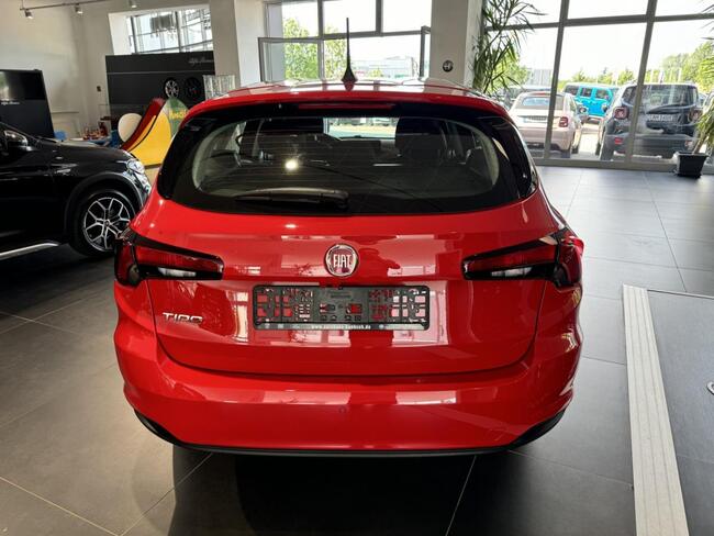 Fiat Tipo Kombi 1.6 130PS LIFE PDC/CARPLAY/DAB+ - Bild 1