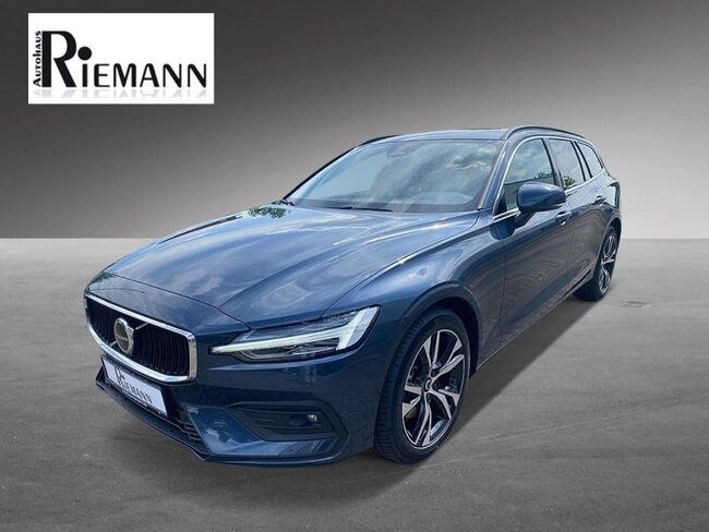 Volvo V60 Kombi Core B3 + Fahrassistenz Paket - Bild 1