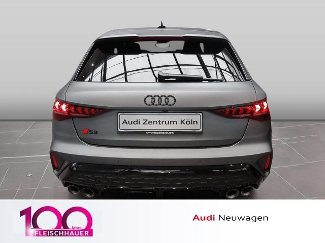 Audi S3 quattro Sportback TFSI s-tronic +Polarmatt +Akrapovic