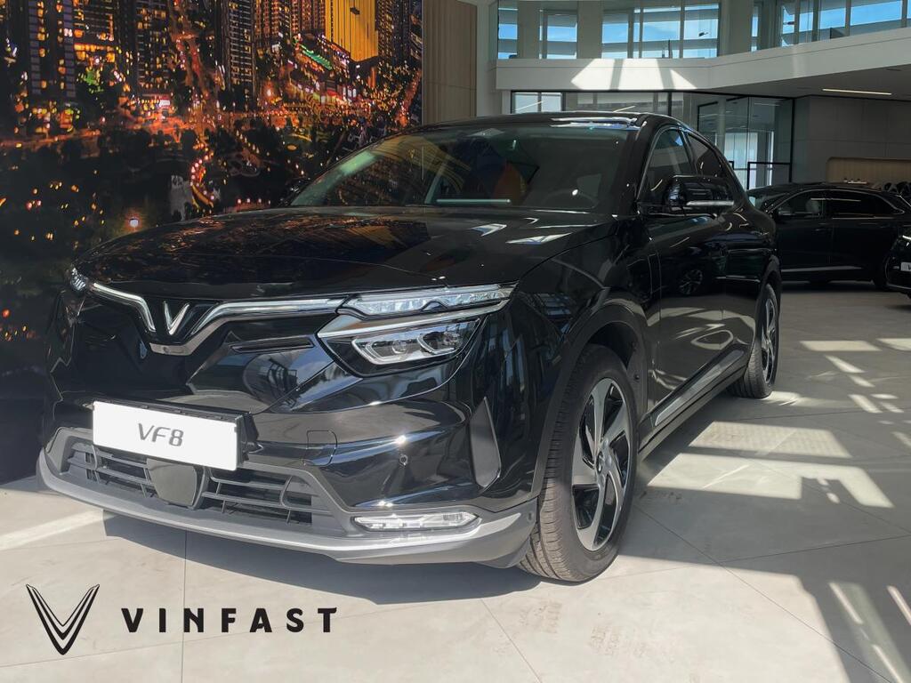 VinFast VF8 ECO 