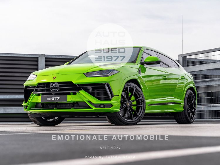 Lamborghini Urus S *Verde Mantis Pearl* *Body Color Style Paket* *SOFORT*