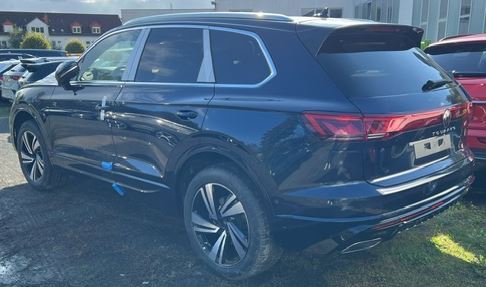 Volkswagen Touareg R-Line 3,0 V6 TDI 4MOTION Pano Lagerwagen ! - Bild 1