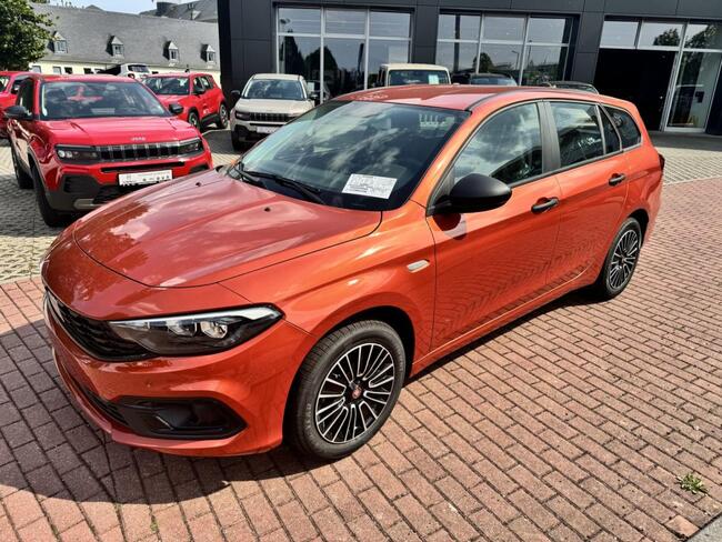 Fiat Tipo Kombi 1.6 130PS LIFE PDC/CARPLAY/DAB+ - Bild 1