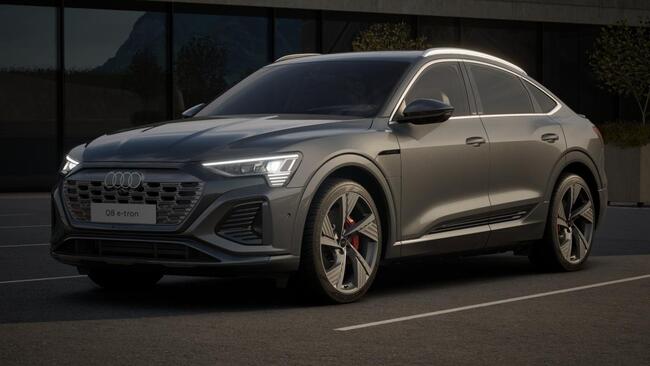 Audi Q8 e-tron Sportback S line 55 e-tron quattro 300 kW Assistenz Plus Panorama AHK | Wartung +45€ - Bild 1