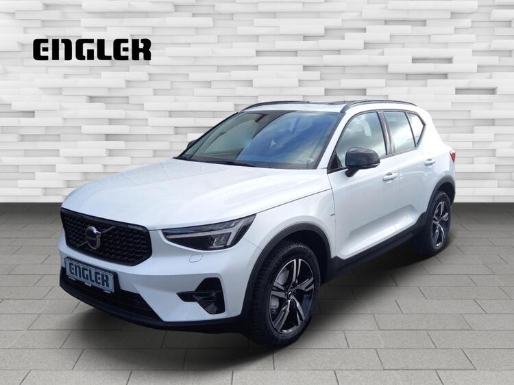 Volvo XC40 Plus Dark