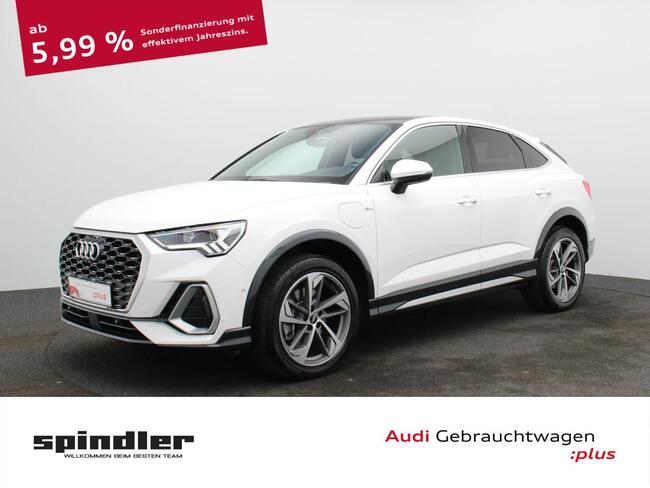 Audi Q3 S-Line 45TFSIe S-tronic / Pano, LED - Bild 1