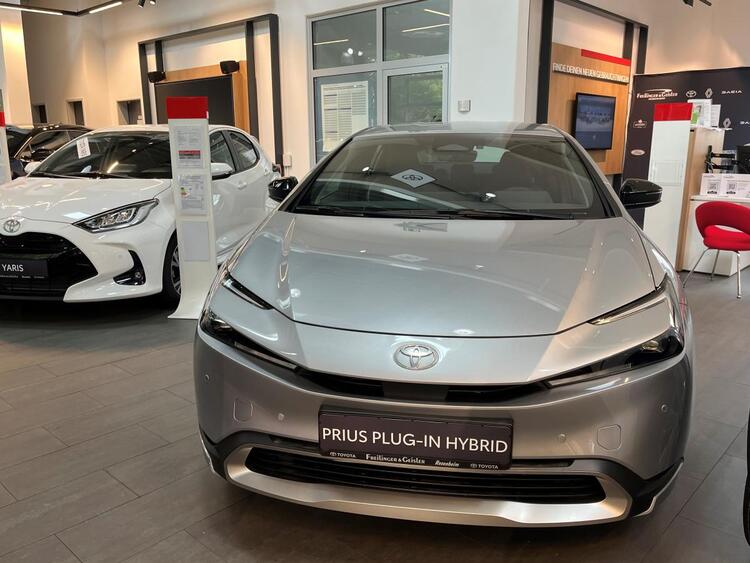 Toyota Prius Plug-in Hybrid ❗️❗️ sofort verfügbar❗️❗️