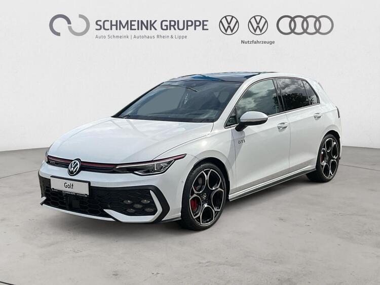 Volkswagen Golf VIII GTI 2.0 TSI DSG Pano Navi 360°