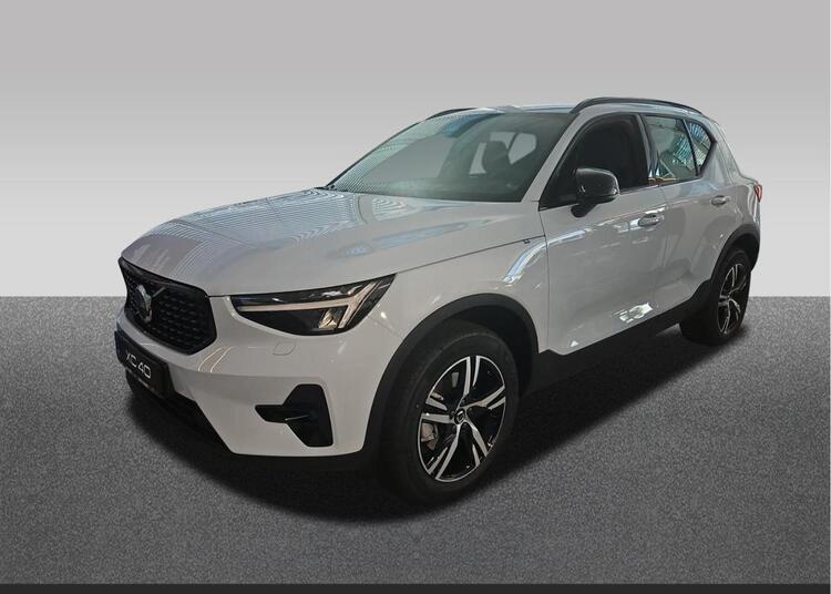 Volvo XC40 B4 Plus Dark Mild Hybrid Benzin