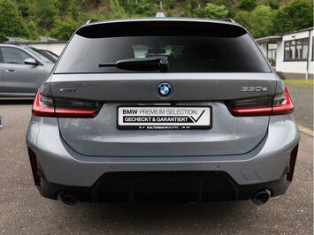 BMW 330e e xDrive Touring M-Sport