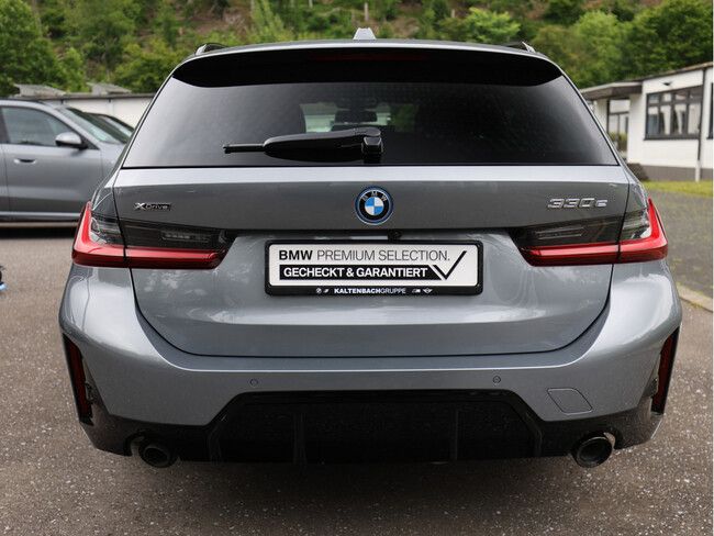 BMW 330e e xDrive Touring M-Sport - Bild 1