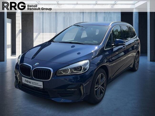 BMW 218i Gran Tourer Sportline 8-Fach bereift AHK Navi Kamera Pano - Bild 1