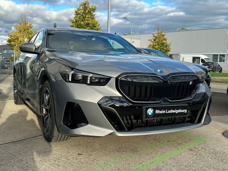 BMW i5 eDrive40 Lim. M Sport Pro *SOFORT*