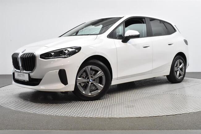 BMW 218i Active Tourer - Bild 1