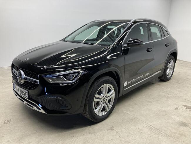 Mercedes-Benz GLA 250 e Hybrid Progressive Totwinkel MBUX LED - Bild 1