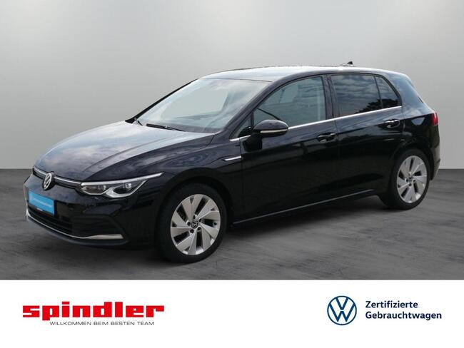 Volkswagen Golf VIII Style 1.5 eTSI DSG 17