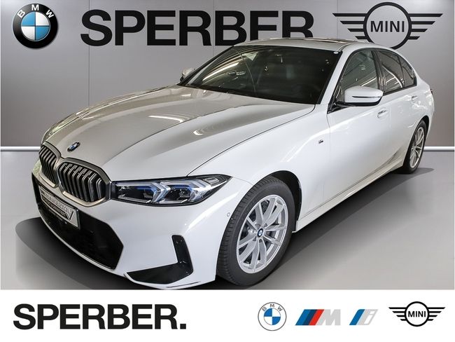 BMW 320i i xDr. Lim, M-Sport, Park-Ass, Glasdach, Driv Ass, Navi, LED, HuD, uvm. - Bild 1