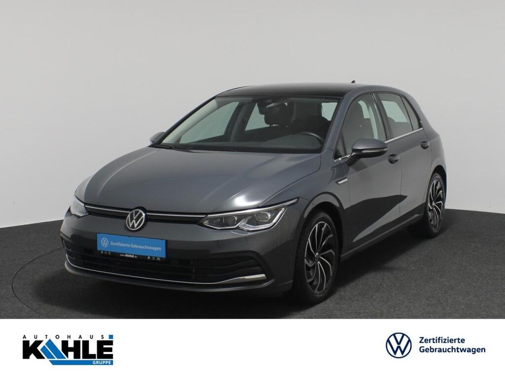 Volkswagen Golf 1.5 TSI Style Navi AHK Panorama DCC ACC Klima App-Connect PDC