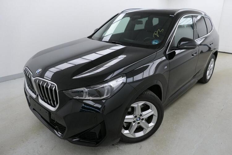 BMW X1 xDr. 23i Live Cockp. Prof., HuD, Kamera, Pano., Dr. Ass. Prof., Harm./Kard., uvm.