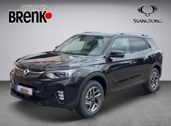 SsangYong Korando e-Motion Platinum ⚡ Inklusive Wartung ⚡ Inklusive Rückabholung ⚡⚡ LAGERFAHRZEUG ⚡ - Bild 1