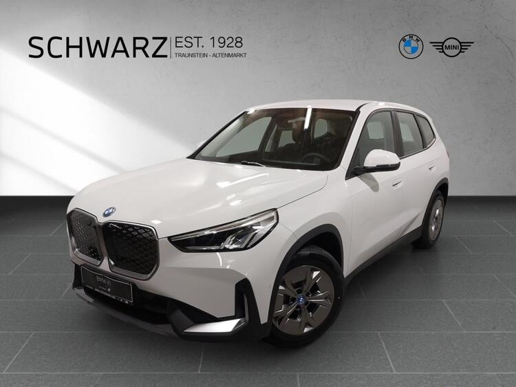 BMW iX1 xDrive30 AHK Sitzheizung RFK