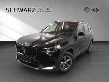 BMW X1 sDrive18i Premiumpaket AHK ACC