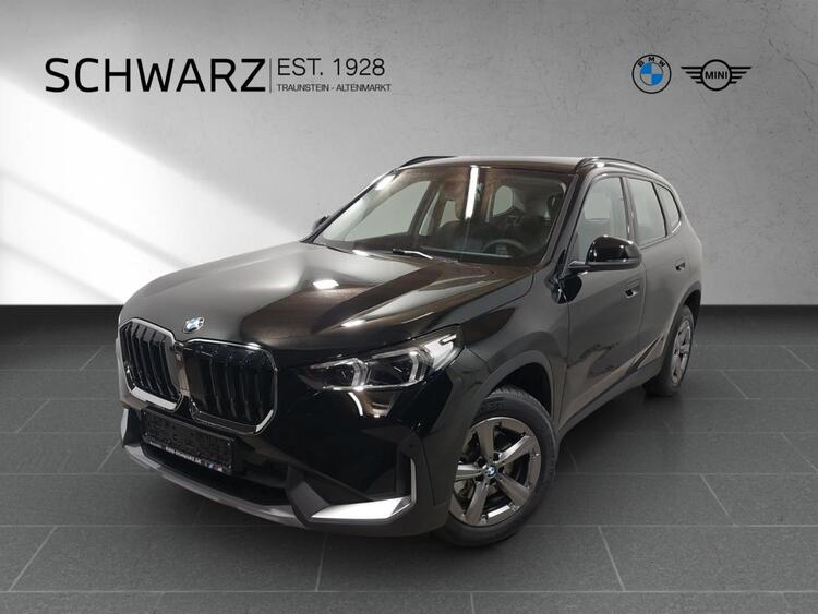 BMW X1 sDrive18i Premiumpaket AHK ACC