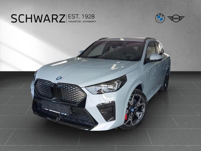 BMW iX2 xDrive30 M Sport 20