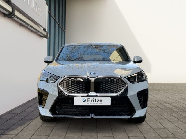 BMW iX2 xDrive30 M Sport