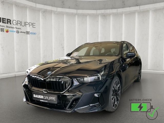 BMW i5 40 eDrive M Sport Touring UPE 95.280,- Pano-Dach AHK H/K-Sound Park-Assistent Plus