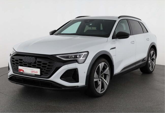 Audi Q8 e-tron S line 50 quattro - Bild 1