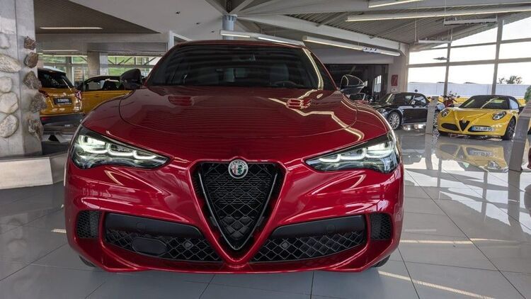 Alfa Romeo Stelvio V6 2.9 Bi-Turbo AT8-Q4 Quadrifoglio Super Sport