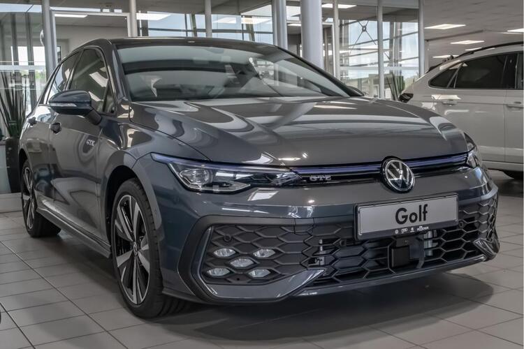 Volkswagen Golf GTE //SOFORT VERF.// 1,5 l eHybrid OPF 130 kW (177 PS) / 85 kW (116 PS) 6-Gang-Doppelkupplungsgetrie