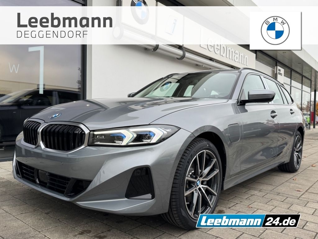 BMW 330e e Touring DrivAssiProf/KomfZug/AdaptLED/AHK